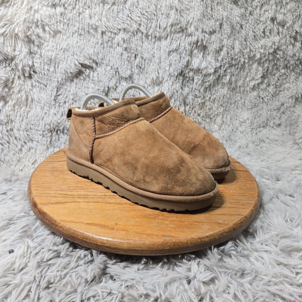UGG Classic Ultra Mini Boot Chestnut Suede Sheepskin Fur Lined Womens Size 6